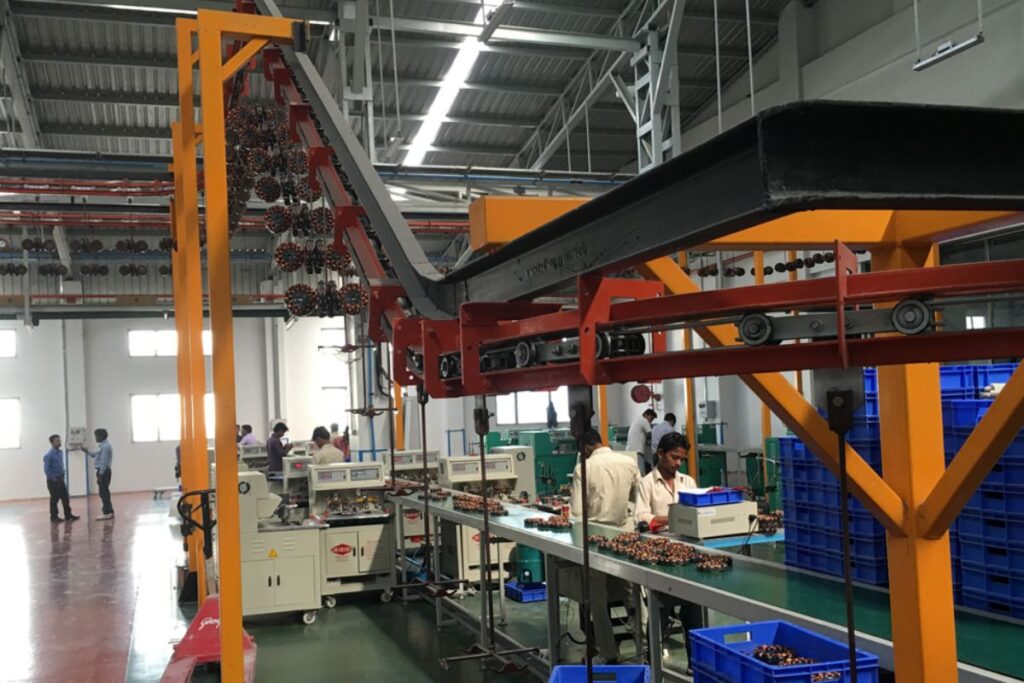 Four Wheel Conveyor Manufacturer